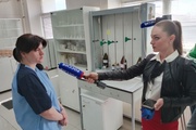 Видео: специалисты филиала рассказали и показали зрителям канала «Россия», как определять качество «молочки»