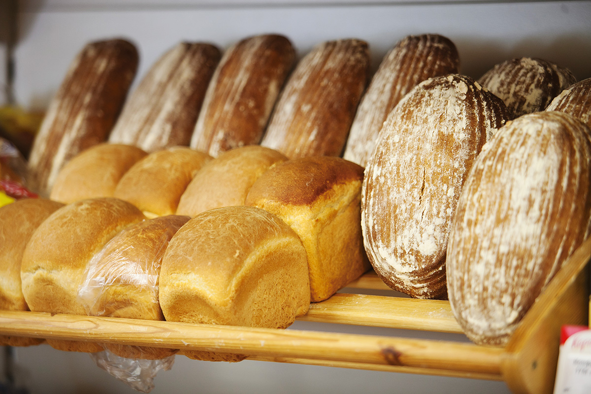 В лаборатории перечислили основные показатели качества хлеба
